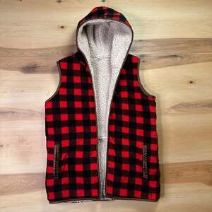 Legendary Whitetails Women’s Kettle Hills Hooded Sherpa Lined Vest Size Large